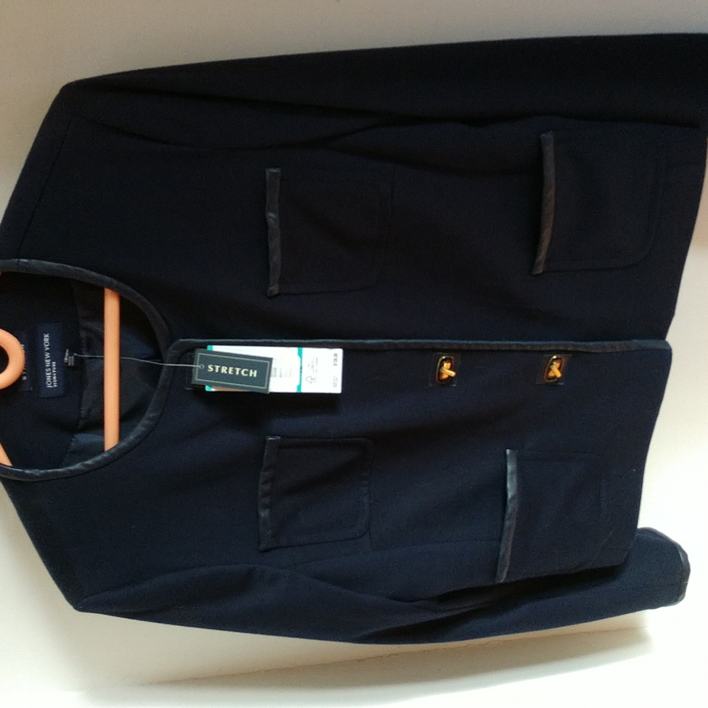 MSRP=$129 NWT Jones New York  Cropped Navy Blazer Brass tone Toggles